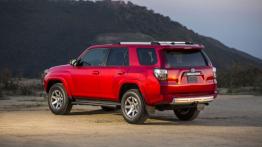 Toyota 4Runner V Facelifting (2014) - widok z tyłu
