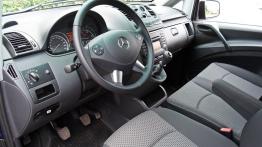 Mercedes Vito W639 Furgon Facelifting 110 CDI 95KM - galeria redakcyjna - pełny panel przedni