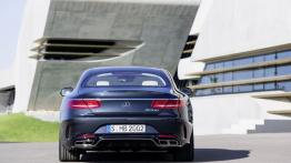 Mercedes S65 AMG Coupe (2014) - widok z tyłu