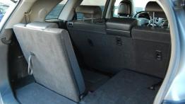 Kia Sorento II Facelifting 2.2 CRDi - galeria redakcyjna - fotel trzeciego rzędu - rozłożony