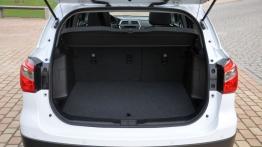 Suzuki SX4 S-cross 1.6 VVT 120KM - galeria redakcyjna - bagażnik