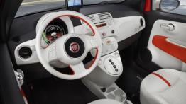 Fiat 500e - pełny panel przedni
