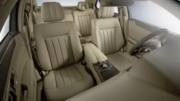 Mercedes Klasa E W212 - widok ogólny wnętrza z przodu