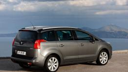 Peugeot 5008 - prawy bok