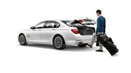 BMW serii 7 F01 Facelifting - tył - bagażnik otwarty