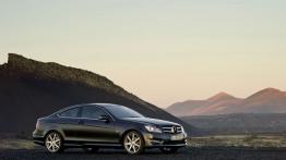 Mercedes klasa C Coupe 2012 - prawy bok