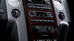 Lincoln Mark LT - konsola środkowa