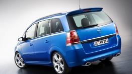 Opel Zafira OPC - widok z tyłu