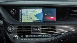 Samuraj w smokingu – nowy Lexus LS 500