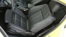 Błyskawica, która odwraca głowy - Opel Astra GTC