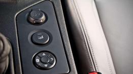 Peugeot RCZ 1.6 THP 200KM - randka z przechodniami