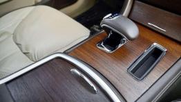 Hyundai Genesis 3.8 HTRAC vs. Lancia Thema 3.6 AWD - nie tylko Niemcy