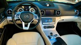 Roadstery w dwóch smakach - BMW Z4 35isDrive vs Mercedes SL350 BlueEFFICIENCY