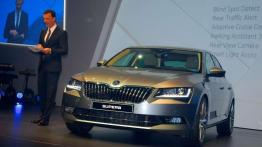Nowa Skoda Superb - czeski kryształ