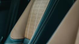 Range Rover Velar 3.0 SD6 275 KM - galeria redakcyjna - widok ogólny wn?trza z przodu