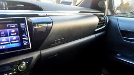 Toyota Hilux 50th Anniversary - galeria redakcyjna - inny element panelu przedniego