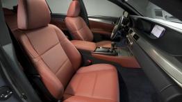 Lexus GS IV 350 F-Sport (2012) - wersja amerykańska - widok ogólny wnętrza z przodu