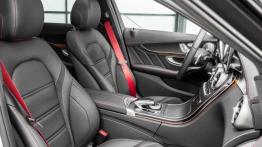 Mercedes klasy C 450 AMG 4MATIC sedan (2016) - widok ogólny wnętrza z przodu