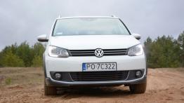 Volkswagen Cross Touran 2.0 TDI 177 KM - galeria redakcyjna - widok z przodu