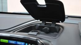 Opel Ampera Hatchback 5d Elektryczny 150KM - galeria redakcyjna - schowek przedni otwarty