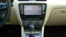 Skoda Octavia III Kombi  KM - galeria redakcyjna - konsola środkowa