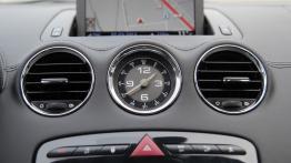 Peugeot RCZ Coupe 1.6L THP 16v 200KM - galeria redakcyjna 2 - deska rozdzielcza