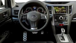 Subaru Legacy V Kombi Facelifting - kokpit