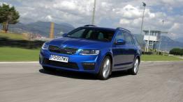Skoda Octavia III RS Kombi 2.0 TSI (2013) - widok z przodu