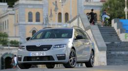 Skoda Octavia III RS Kombi 2.0 TDI (2013) - widok z przodu
