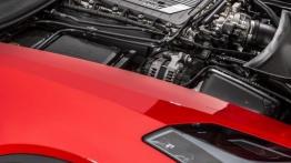 Chevrolet Corvette C7 Z06 Coupe (2015) - maska otwarta