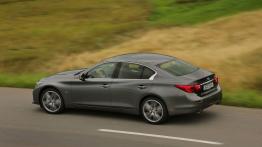 Infiniti Q50 2.0 Turbo (2014) - widok z góry