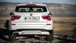 BMW X3 F25 Facelifting (2014) - widok z tyłu