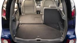 Citroen C3 Picasso Facelifting - tylna kanapa złożona, widok z bagażnika