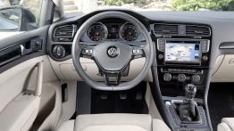 Volkswagen Golf VII Hatchback 3d TSI - kokpit