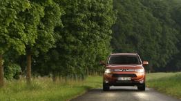 Mitsubishi Outlander III - widok z przodu