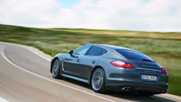 Porsche Panamera Turbo S - lewy bok