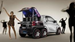 Rinspeed Dock+Go Concept - tył - bagażnik otwarty