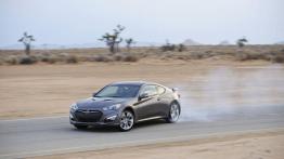 Hyundai Genesis Coupe Facelifting - lewy bok