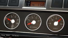 Hyundai Coupe 2002 - konsola środkowa