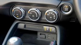 Mazda MX-5 IV (2015) - panel sterowania wentylacją i nawiewem