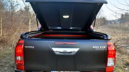 Toyota Hilux 50th Anniversary - galeria redakcyjna - tył - inne ujęcie