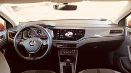 Volkswagen Polo 1.0 TSI 115 KM - galeria redakcyjna (2) - pe?ny panel przedni