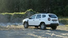 Dacia Duster 1.5 dCi 90 KM - galeria redakcyjna - lewy bok