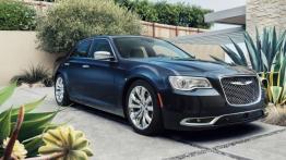 Chrysler 300C Platinum 2015 - prawy bok