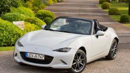 Mazda MX-5 IV White (2015) - widok z przodu