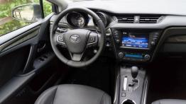 Toyota Avensis III Sedan Facelifting - galeria redakcyjna - kokpit