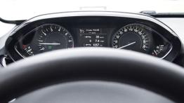 Peugeot 208 Hatchback 3d 1.6 VTI 120KM - galeria redakcyjna - komputer pokładowy
