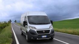 Fiat Ducato III Facelifting Furgon (2014) - widok z przodu