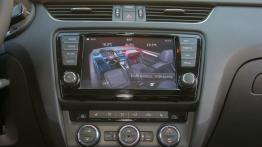 Skoda Octavia III Kombi 4x4 TDI (2013) - konsola środkowa