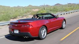 Chevrolet Camaro V Cabrio Facelifting (2014) - widok z tyłu